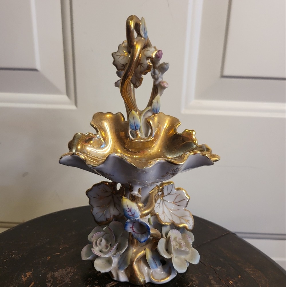 Antique Old Parisian “Paris Vieux” Gold Tone Decorated Porcelain Trinket Bowl